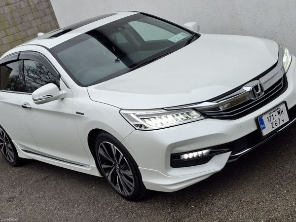 Honda Accord Saloon, Petrol Hybrid, 2017, White