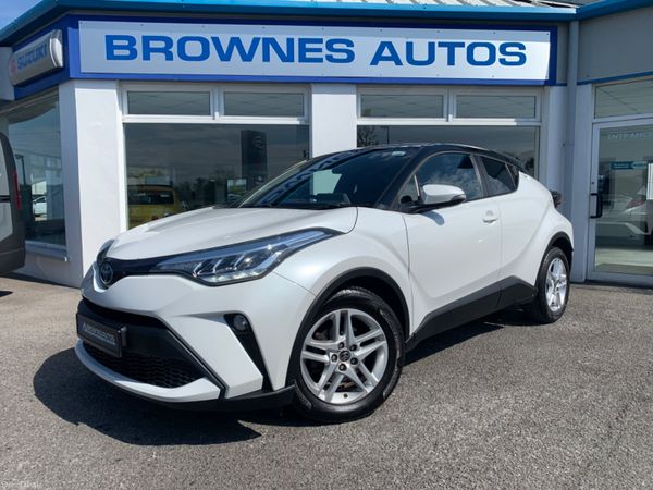 Toyota C-HR SUV, Petrol Hybrid, 2023, White