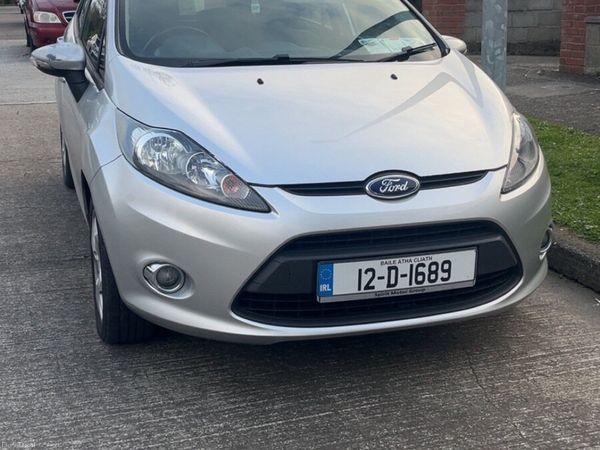 Ford Fiesta Hatchback, Petrol, 2012, Silver