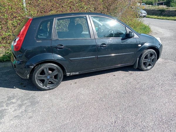Ford Fiesta Hatchback, Petrol, 2007, Black