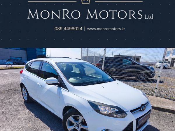 Ford Focus Hatchback, Petrol, 2014, White