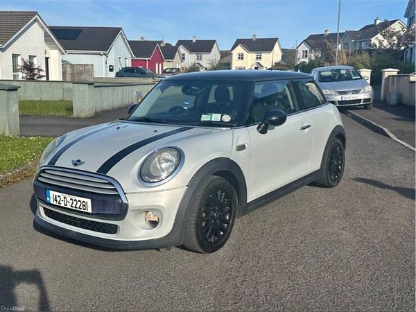 Mini Cooper Hatchback, Diesel, 2014, Silver