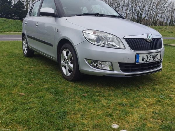 Skoda Fabia Hatchback, Petrol, 2011, Silver