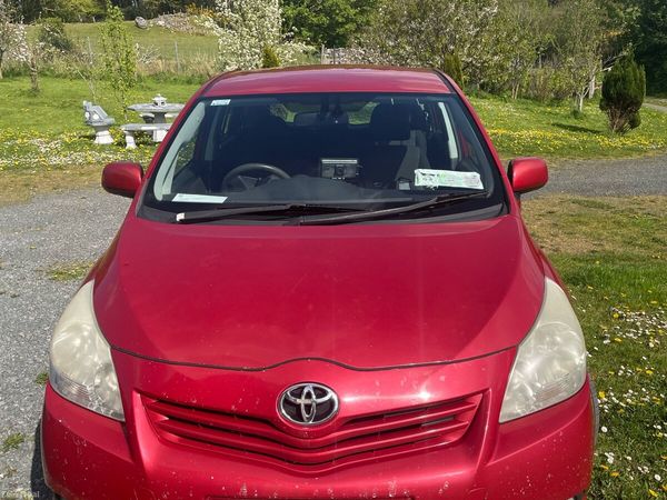 Toyota Verso MPV, Diesel, 2010, Red