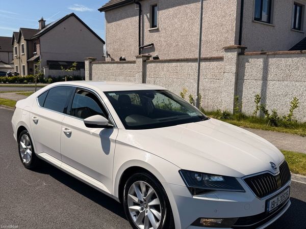 Skoda Superb Saloon, Diesel, 2019, White
