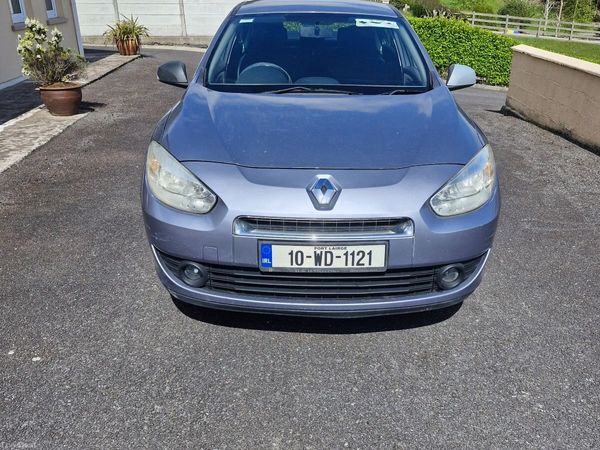 Renault Fluence Saloon, Diesel, 2010, Blue