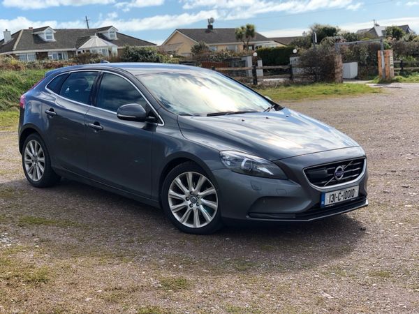 Volvo V40 Hatchback, Diesel, 2013, Grey