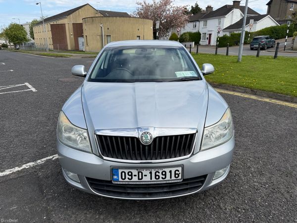 Skoda Octavia Hatchback, Diesel, 2009, Silver