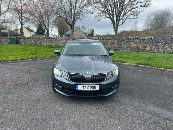 Skoda Octavia Saloon, Diesel, 2017, Grey