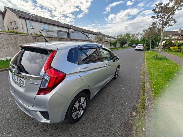 Honda Fit Hatchback, Petrol Hybrid, 2015, Silver