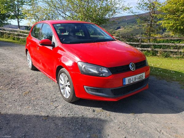 Volkswagen Polo Hatchback, Petrol, 2010, Red