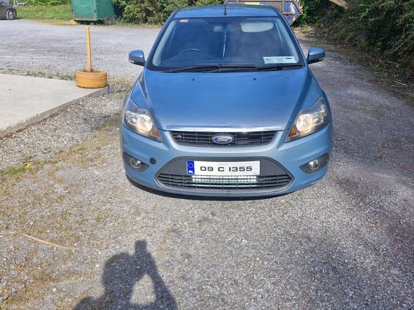 Ford Focus Hatchback, Diesel, 2009, Grey