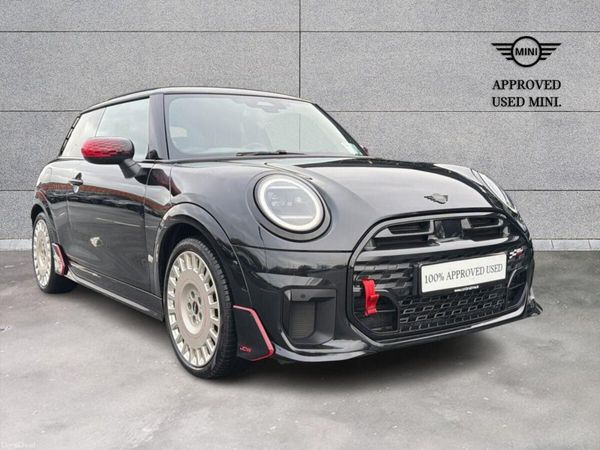 Mini Cooper Hatchback, Petrol, 2025, Black