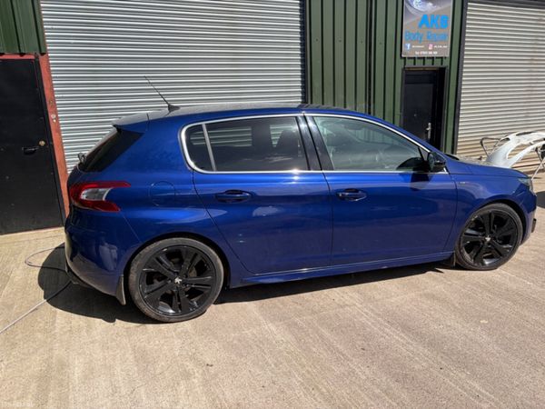 Peugeot 308 Hatchback, Diesel, 2017, Blue