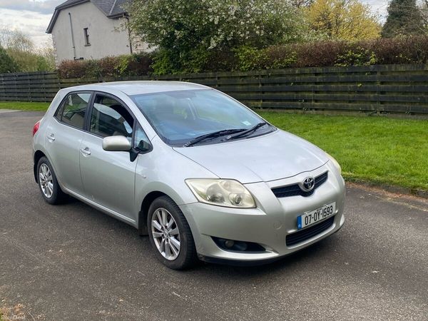 Toyota Auris Hatchback, Petrol, 2007, Silver