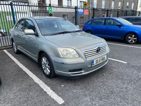 Toyota Avensis Saloon, Petrol, 2005, Green