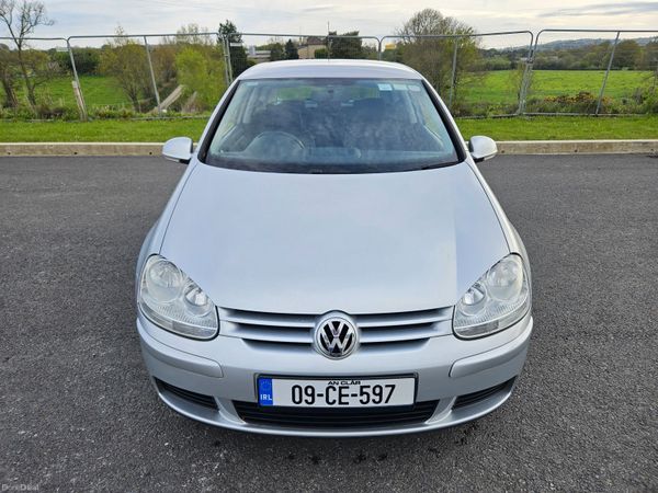 Volkswagen Golf Hatchback, Diesel, 2009, Silver