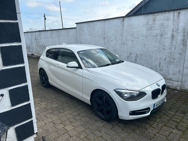 BMW 1-Series Hatchback, Diesel, 2014, White