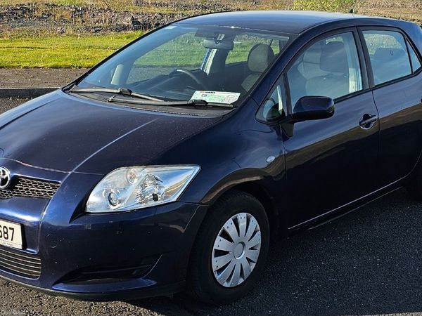 Toyota Auris Hatchback, Diesel, 2009, Blue