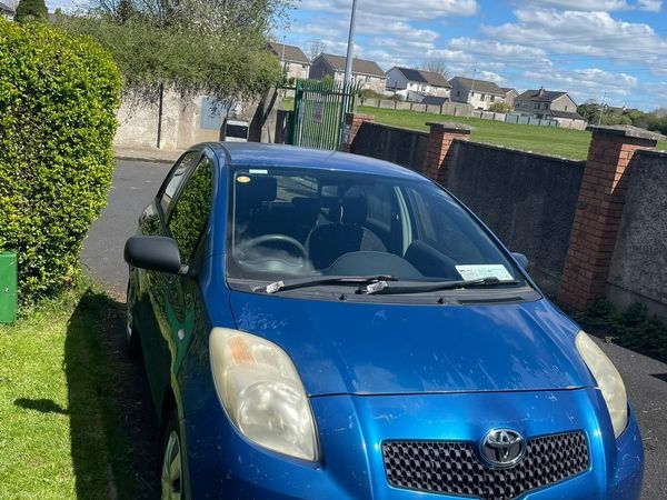 Toyota Yaris Hatchback, Petrol, 2006, Blue