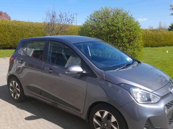 Hyundai i10 Hatchback, Petrol, 2017, Grey
