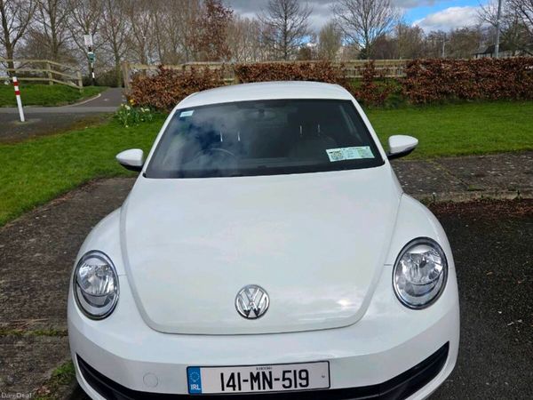 Volkswagen Beetle Hatchback, Petrol, 2014, White