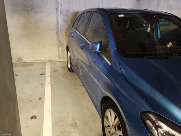 Mercedes-Benz B-Class MPV, Petrol, 2016, Blue