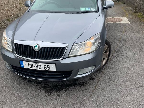 Skoda Octavia Saloon, Diesel, 2013, Grey