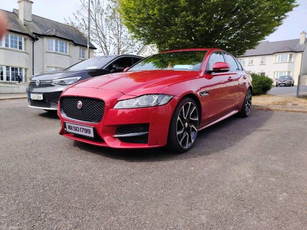 Jaguar XF Saloon, Diesel, 2016, Red