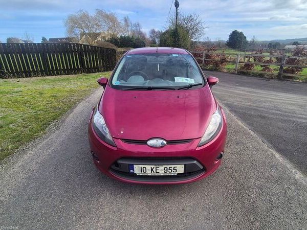 Ford Fiesta Hatchback, Petrol, 2010, Red