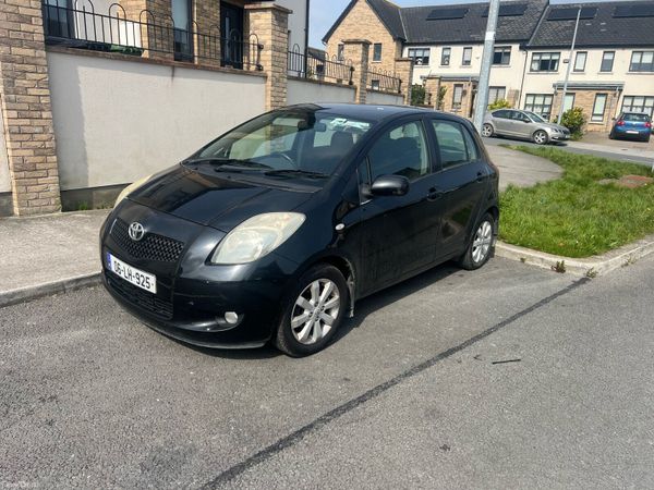 Toyota Yaris Hatchback, Petrol, 2006, Black