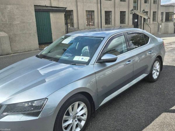 Skoda Superb Saloon, Diesel, 2018, Grey