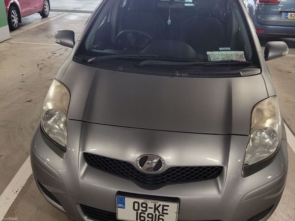 Toyota Vitz Hatchback, Petrol, 2009, Grey