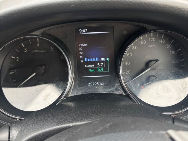 Nissan Pulsar Hatchback, Petrol, 2015, Silver