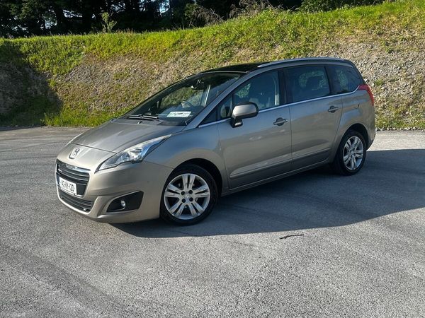 Peugeot 5008 MPV, Diesel, 2014, Grey