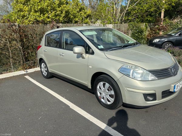 Nissan Tiida Hatchback, Petrol, 2008, Silver