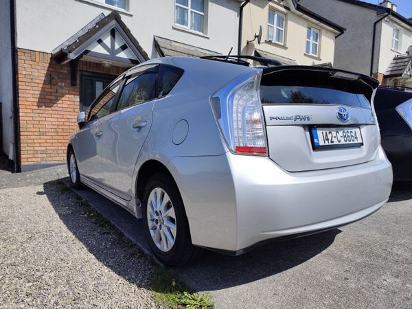 Toyota Prius Hatchback, Petrol Hybrid, 2014, Silver