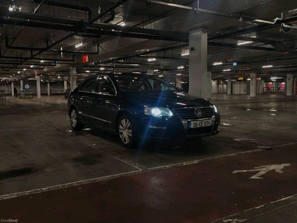 Volkswagen Passat Saloon, Petrol, 2006, Black