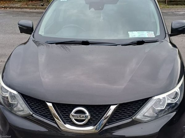 Nissan Qashqai SUV, Diesel, 2017, Black