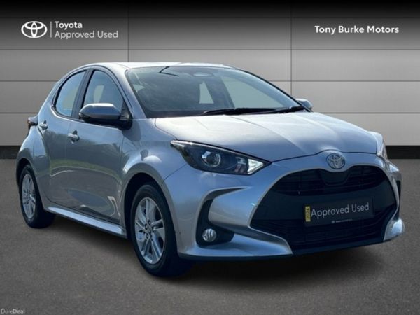 Toyota Yaris Hatchback, Petrol Hybrid, 2024, Grey