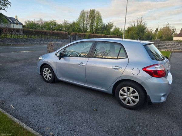 Toyota Auris Hatchback, Diesel, 2012, Blue