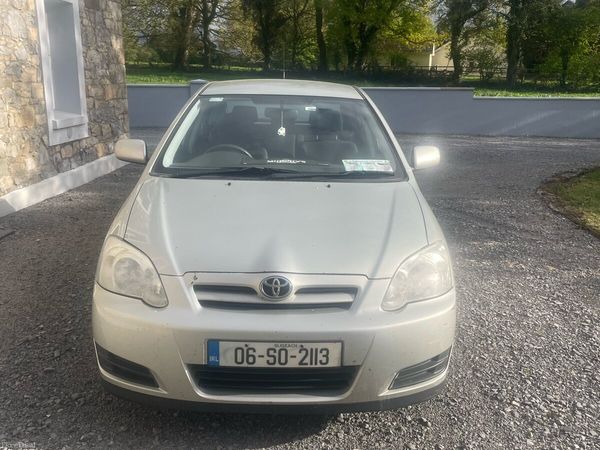 Toyota Corolla Hatchback, Petrol, 2006, Silver