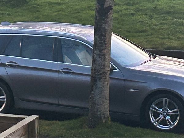BMW 5-Series Estate, Diesel, 2011, Grey