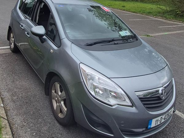 Vauxhall Meriva MPV, Petrol, 2011, Silver