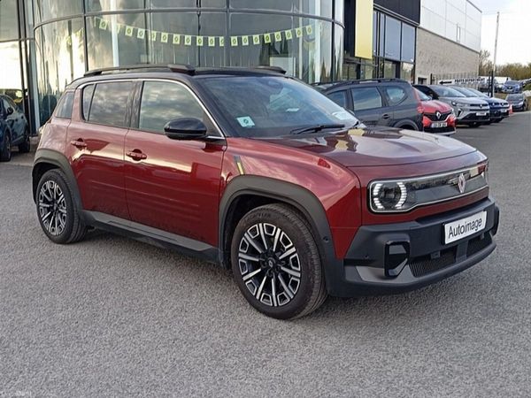 Renault 4 Hatchback, Electric, 2026, Red