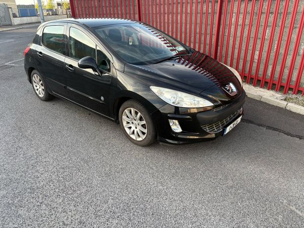 Peugeot 308 Hatchback, Diesel, 2011, Black