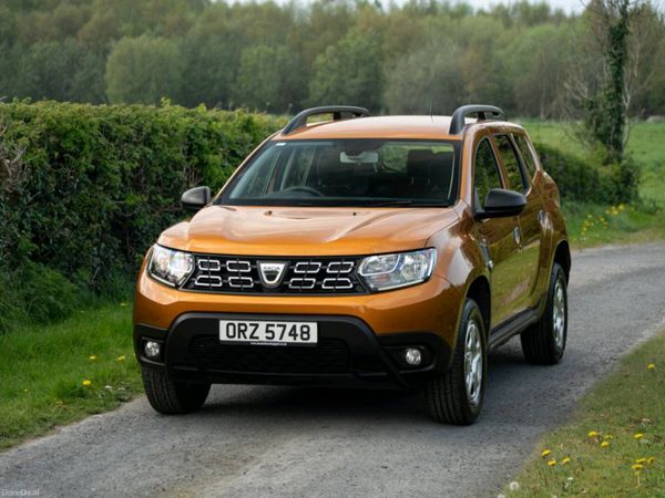 Dacia Duster SUV, Petrol, 2018, Orange
