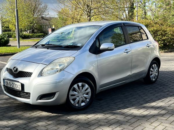 Toyota Yaris Hatchback, Petrol, 2008, Silver