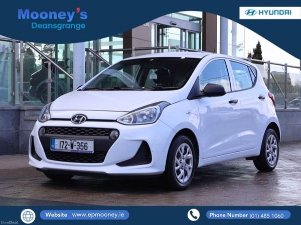 Hyundai i10 Hatchback, Petrol, 2017, White