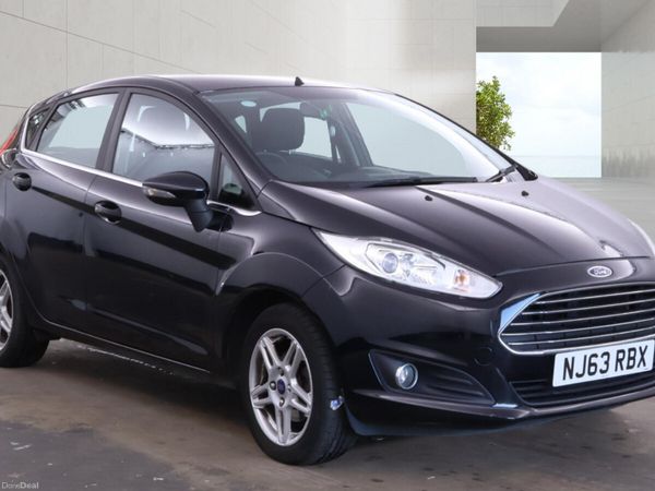 Ford Fiesta Hatchback, Petrol, 2013, Black